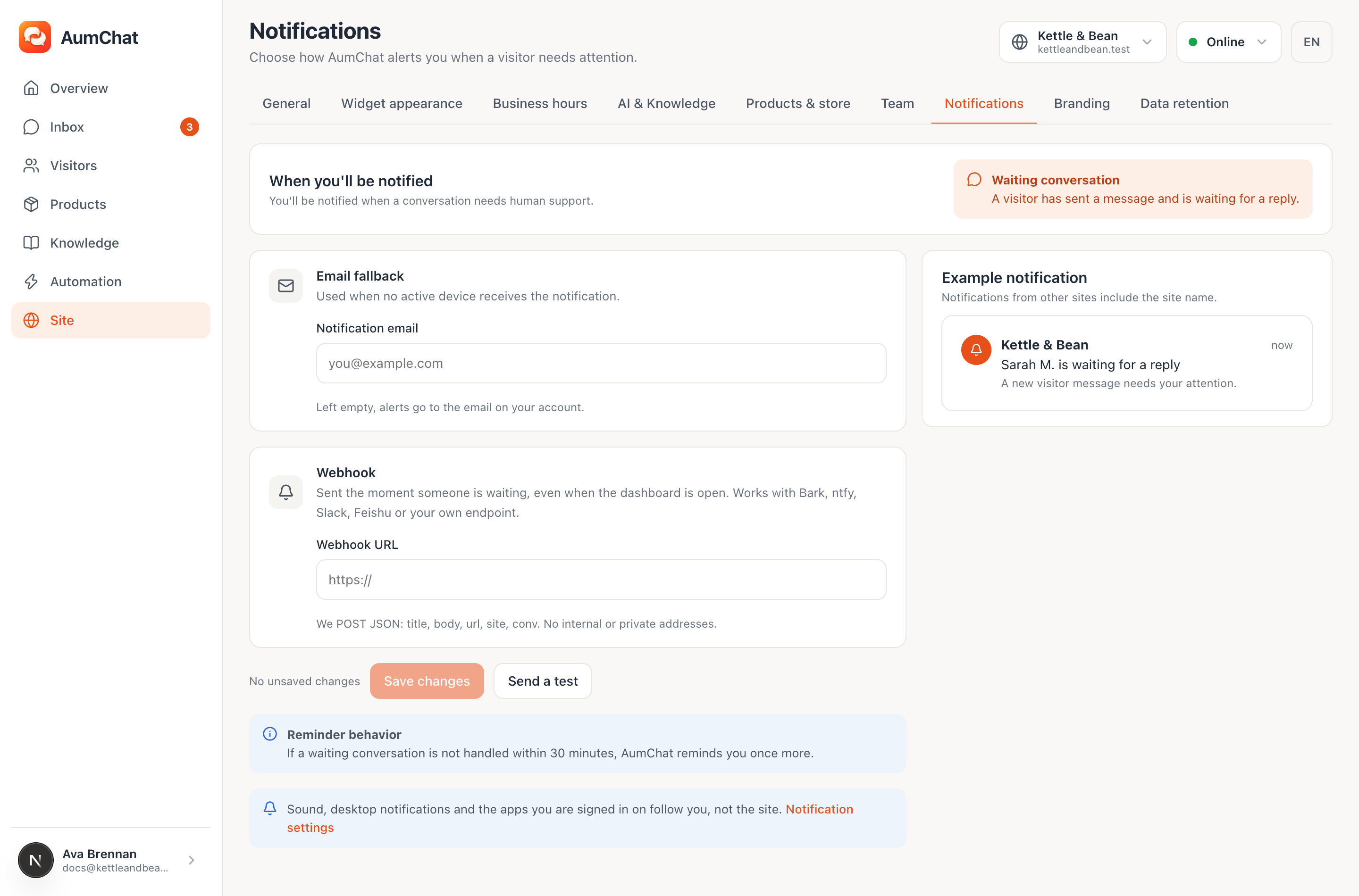 「Notifications」标签页：邮件兜底、webhook，和那个测试按钮